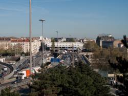 Le centre d'échanges vu depuis la terrasse au dessus du tunnel sous Fourvière