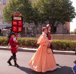 Fête des Pennons dans l'avenue Adolphe-Max