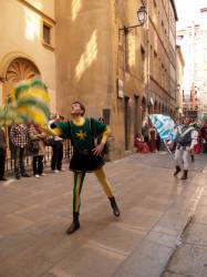 Fête des Pennons dans la rue de Gadagne