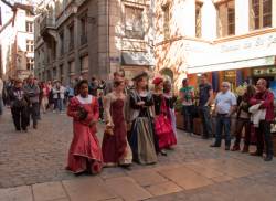 Fête des Pennons sur la place du Petit-Collège