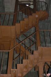 Escalier en métal pour accéder au balcon du grand dôme, (au niveau de la statue mappemonde)