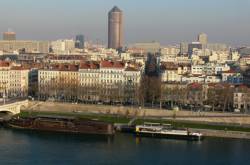 Vue du toit de l'Hôtel-Dieu: le Rhône et la tour de la Part-Dieu