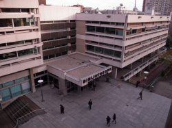 La bibliothèque de la Part-Dieu : l'entrée