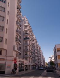 Un des Gratte-Ciel vu depuis la rue Louis-Becker