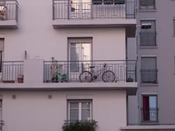 Un des Gratte-Ciel vu depuis la rue Michel-Servet