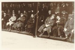 [Le Maréchal Pétain, place Bellecour, en novembre 1940]