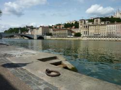 Voies d'accès à la Saône 01/10 : La Saône canalisée