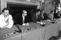 [Conférence de presse sur la direction des théâtres lyonnais. Acte de naissance officiel des théâtres de la Croix-Rousse et du Point-du-Jour]