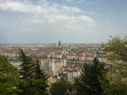 Vue de Lyon depuis la Montée du Chemin neuf