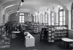 [Salle des enfants de la bibliothèque du 1er arrondissement]