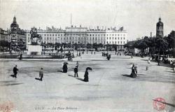 Lyon. - La Place Bellecour