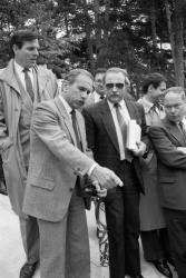 [Championnats du monde de cyclisme sur piste (1989). Inspection du vélodrome Tête-d'Or par le comité d'organisation]