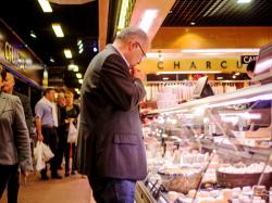 Hésitation fromagère, Halles Paul Bocuse