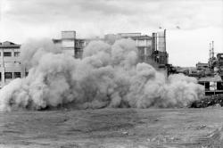 [Démolition de l'usine Rhodiaceta à Vaise]