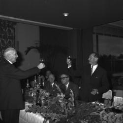 Louis Pradel, Carteron et le président