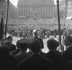 De Gaulle à l'Hôtel de Ville