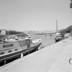 [Tourisme fluvial sur la Saône]