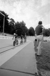 [Championnats du monde de cyclisme sur piste (1989). Entraînement sur la piste du vélodrome Tête-d'Or]