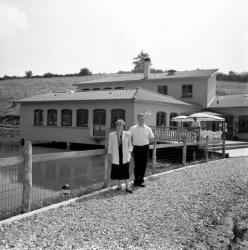 [Restaurant "Le Flamand rose" à Saint-Martin-la-Plaine]