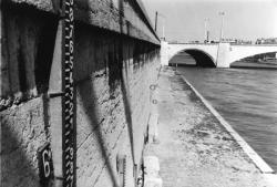 [Barre de niveau d'eau sur les quais de la Saône]