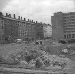 Démolition de l'ancien hôpital Desgenettes