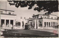 Lyon (Rhône). - L'Entrée de l'Hôpital Edouard Herriot