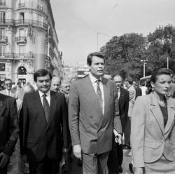 [Transports en commun de l'agglomération lyonnaise. Inauguration de la ligne D du métro (tronçon Gorge-de-Loup à Grange-Blanche)]