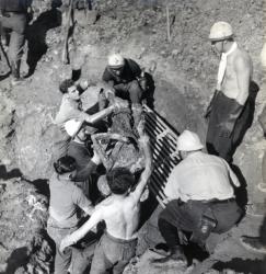 [Charniers de l'aérodrome de Bron, 30 septembre 1944]