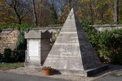 Monuments funéraires du comte de Laurencin et du baron Dassier de la Chassagne