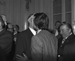 Remise de médailles à Roger Grivel par l'ambassadeur de Pologne à Lyon