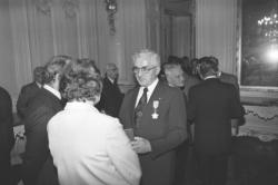 Remise de médailles à Roger Grivel par l'ambassadeur de Pologne à Lyon