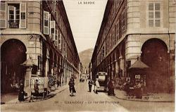 La Savoie. - Chambéry ; La rue des Portiques