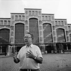 [Régis Neyret, délégué à l'aménagement de la halle Tony-Garnier]