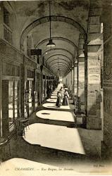 Chambéry. - Rue de Boigne, Les Arcades