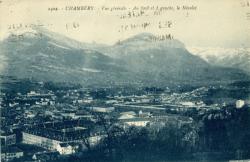 Chambéry. - Vue générale ; Au fond et à gauche, le Nivolet