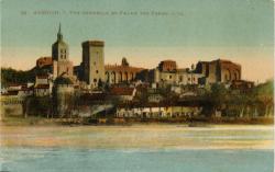 Avignon. - Vue générale du Palais des Papes