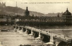 Lyon. - Le Pont de la Guillotière, l'Hôtel-Dieu et la Colline de Fourvière