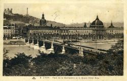 Lyon. - Pont de la Guillotière et le Grand Hôtel-Dieu