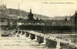Lyon. - Pont de la Guillotière. - l'Hôtel-Dieu