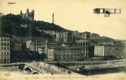 Lyon. - Pont Tilsitt, Cathédrale St-Jean et Coteau de Fourvière