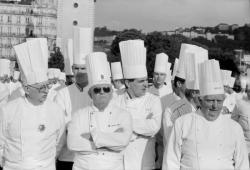 [Rassemblement des toques blanches de la restauration lyonnaise]