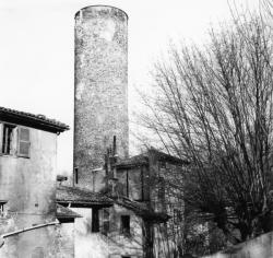 [La Tour de la Belle-Allemande (ancienne Tour des Champs)]