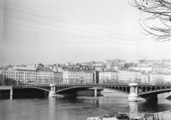 [Le Pont Morand et les pentes de la Croix-Rousse]