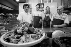 [Les écaillers des Halles de Lyon]