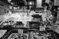 [Les écaillers des Halles de Lyon]