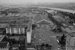 [Lyon vu du ciel. Vue aérienne, juin 1984]