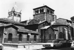 [Chevet de la basilique Saint-Martin d'Ainay]