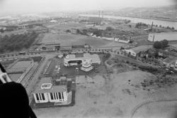 [Lyon vu du ciel. Vue aérienne, juin 1984]