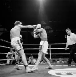 [Boxe - super mi-moyens : Laurent Boudouani (FR) - Freddy de Meulenaere (BE)]