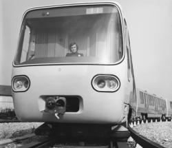 [Rame prototype du métro de l'agglomération lyonnaise (CGE-Alsthom)]
